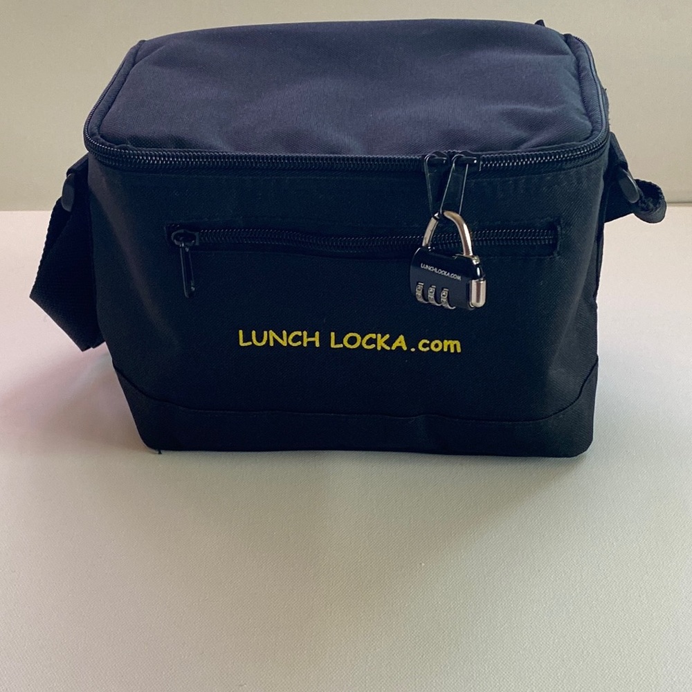 Locking insulated canvas lunch bag with NEW AND IMPROVED lock. Color Black NWOT